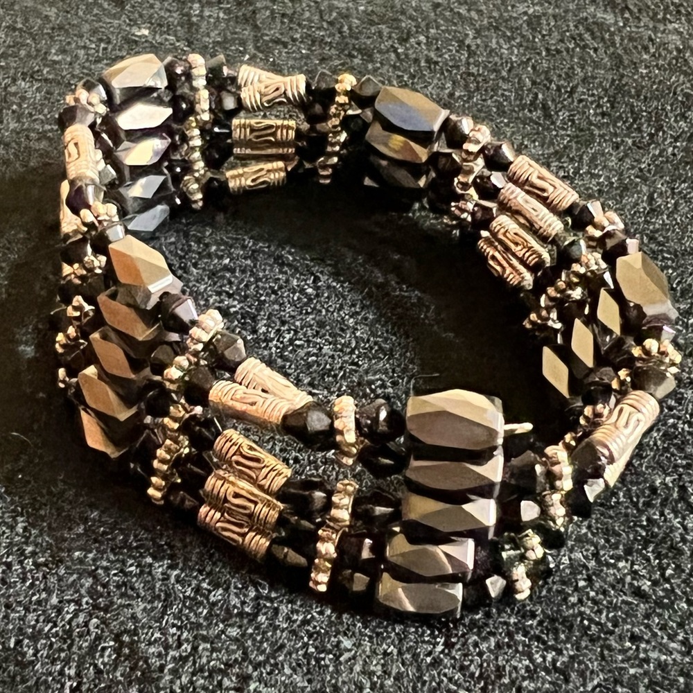 Vintage Magnetic Hematite  Black Glass Silver Tone Beaded Bracelet 32.5”